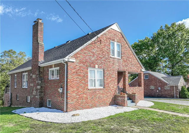 Homes for sale in South Union Twp, PA | 190 Dixon Blvd, South Union Twp, PA 15401 | MLS# 1744844