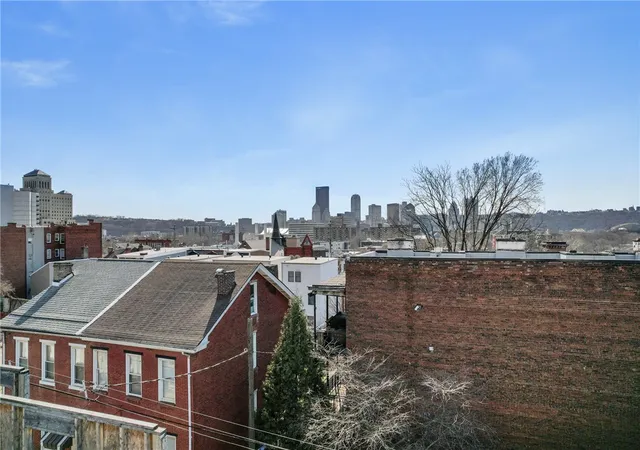 3rd image of 110 Alpine Ave, Central North Side, PA 15212 | MLS# 1744387