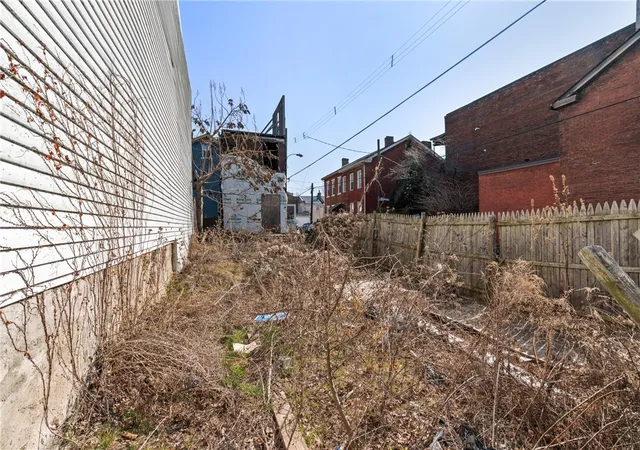 4th image of 110 Alpine Ave, Central North Side, PA 15212 | MLS# 1744387
