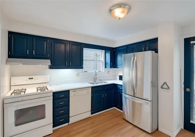 Photo 4 of Single family home for sale at 202 10th Street, Aspinwall, PA 15215 | MLS# 1744882 | Listing updated on 2026-10-07