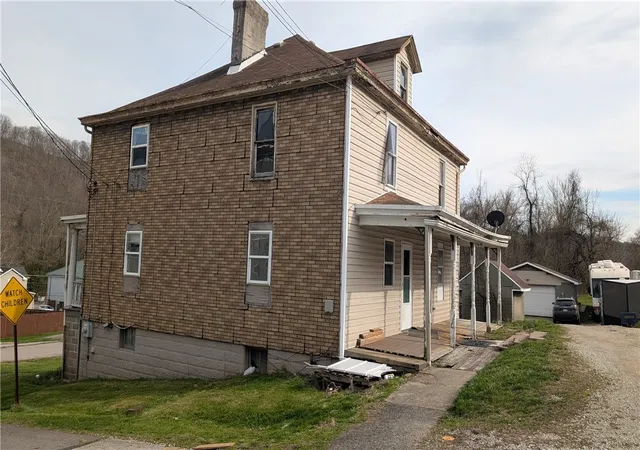 2nd image of 102 Moose Hill Road, East Bethlehem, PA 15348 | MLS# 1745188