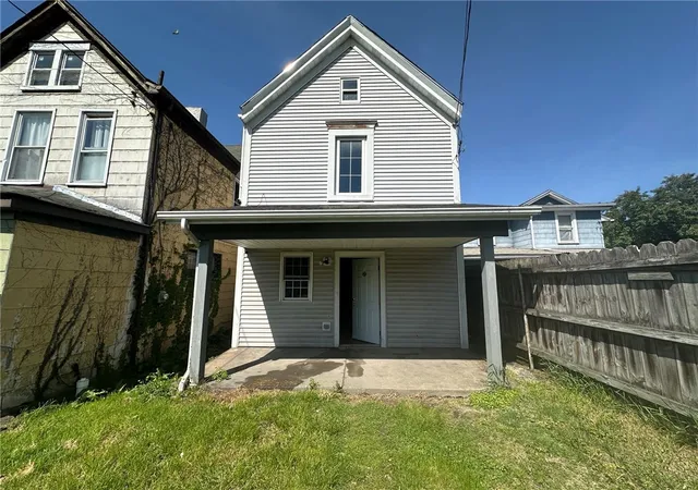 2nd image of 910 9th Ave, Beaver Falls, PA 15010 | MLS# 1744940