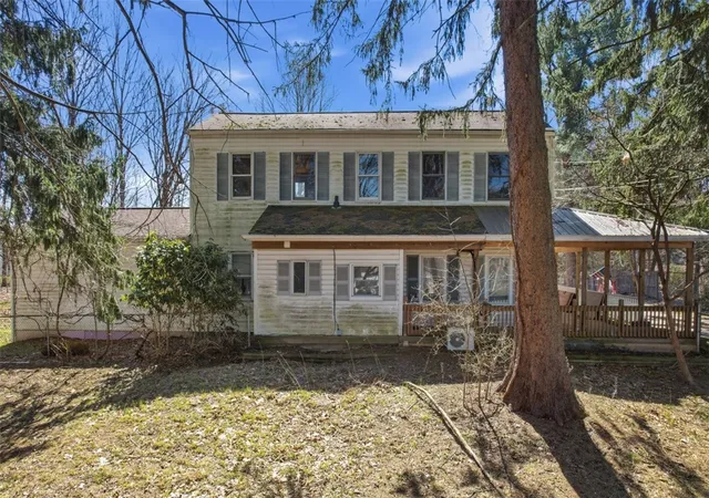 Homes for sale in Cranberry Twp, PA | 7524 Franklin Rd, Cranberry Twp, PA 16066 | MLS# 1745264