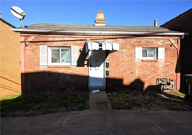 Photo 2 of Multi family home for sale at 517 Carothers Ave, Carnegie, PA 15106 | MLS# 1745049 | Listing updated on 2026-04-20