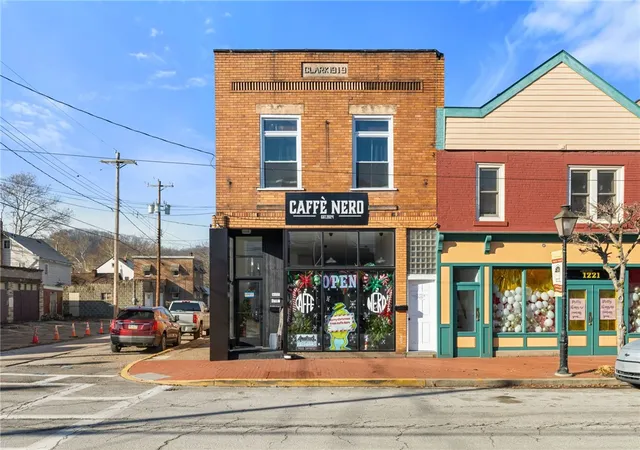 2nd image of 1219 Merchant St, Ambridge, PA 15003 | MLS# 1745362