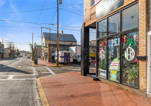 4th image of 1219 Merchant St, Ambridge, PA 15003 | MLS# 1745362