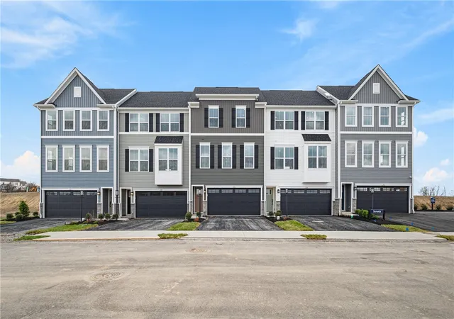 Photo 3 of Sale Pending at 104 Scenic Ridge Dr, Robinson Twp, PA 15205 | MLS# 1744887 | Listing updated on 2026-07-01