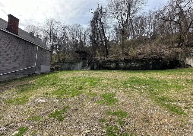 Photo 1 of Land for sale at 809 Davis Ave, Mc Kees Rocks, PA 15136 | MLS# 1745312 | Listing updated on 2026-03-26