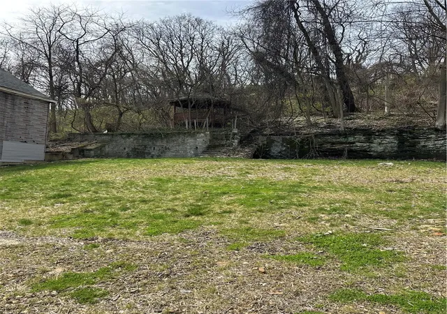 Photo 2 of Land for sale at 809 Davis Ave, Mc Kees Rocks, PA 15136 | MLS# 1745312 | Listing updated on 2026-03-26