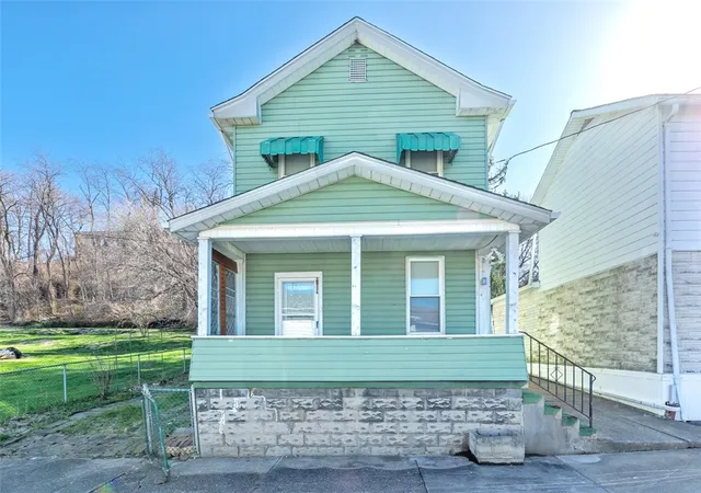 Photo 1 of Sale Pending at 413 N Prospect St, Connellsville, PA 15425 | MLS# 1745527 | Listing updated on 2026-07-02