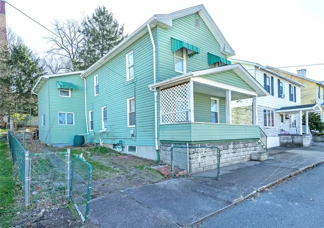 Photo 2 of Sale Pending at 413 N Prospect St, Connellsville, PA 15425 | MLS# 1745527 | Listing updated on 2026-07-02