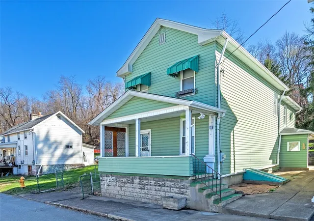Photo 3 of Sale Pending at 413 N Prospect St, Connellsville, PA 15425 | MLS# 1745527 | Listing updated on 2026-07-02