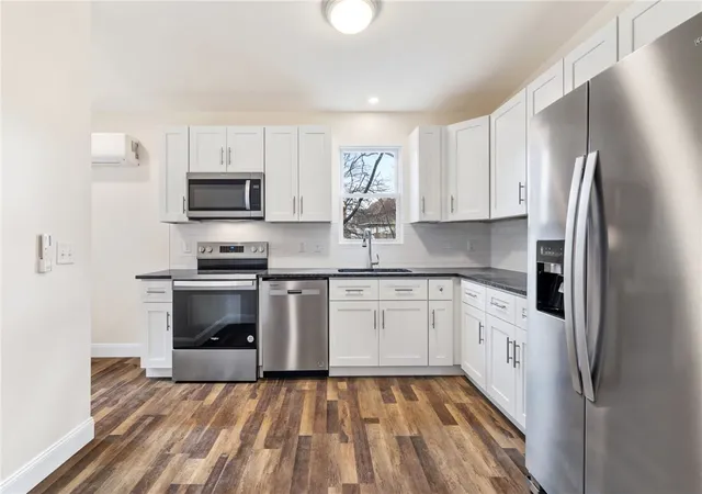 Photo 4 of Single family home for sale at 311 Elsdon St, Perry Hilltop, PA 15214 | MLS# 1745236 | Listing updated on 2026-10-02