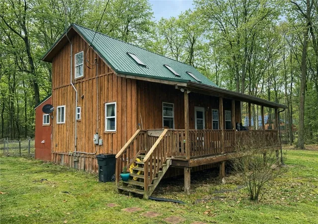 Single family home for sale at 113 Mohican Ln, Allegheny Twp, PA 16373 | MLS# 1745621