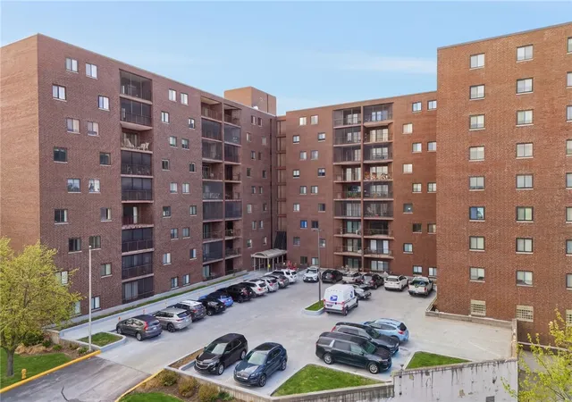 2nd image of 5600 Munhall Rd #902, Squirrel Hill, PA 15217 | MLS# 1745630