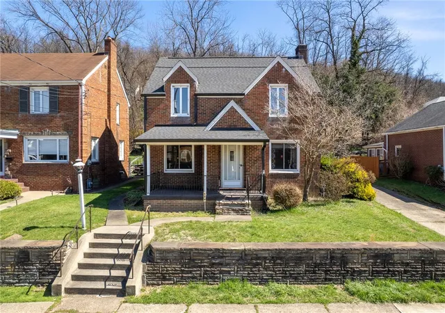 Photo 2 of Single family home for sale at 129 Ohio Ave, Glassport, PA 15045 | MLS# 1745616 | Listing updated on 2026-08-05