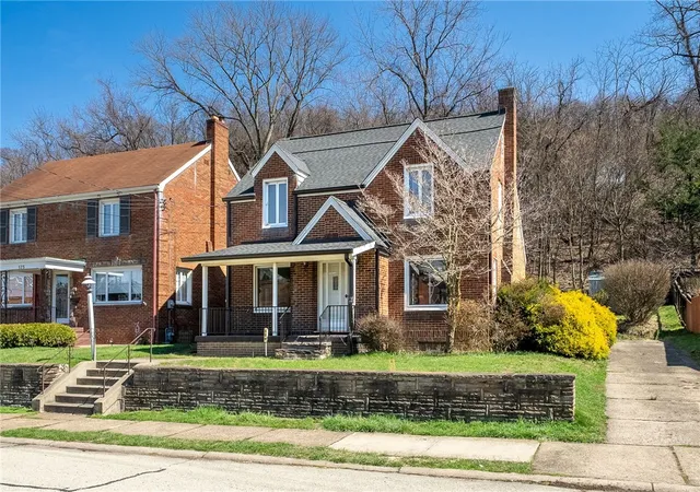 Photo 3 of Single family home for sale at 129 Ohio Ave, Glassport, PA 15045 | MLS# 1745616 | Listing updated on 2026-08-05