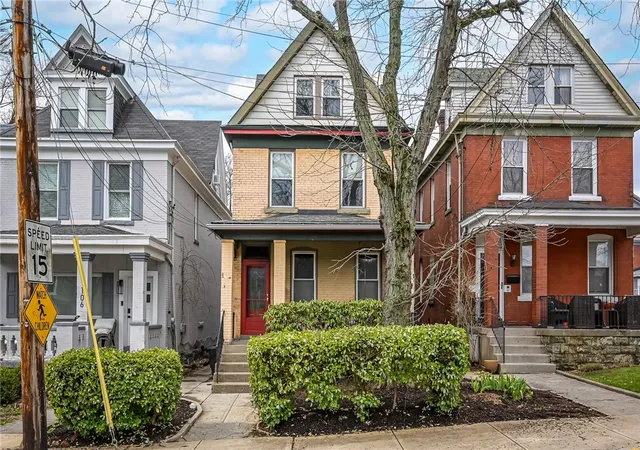 Homes for sale in Edgewood, PA | 104 Ivy Street, Edgewood, PA 15218 | MLS# 1745717