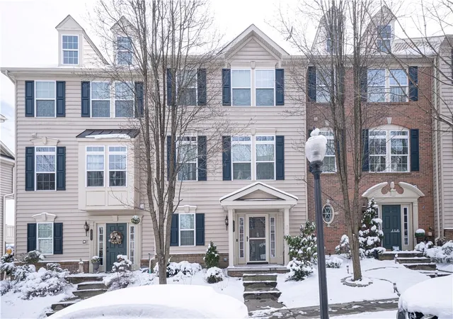 1st image of 137 Lewisham Rd, Cranberry Township, PA 16066 | MLS# 1745803