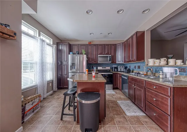 Photo 4 of Townhouse for sale at 137 Lewisham Rd, Cranberry Township, PA 16066 | MLS# 1745803 | Listing updated on 2026-07-09