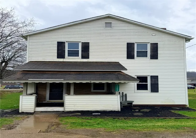 Homes for sale in Cowanshanock Twp, PA | 1408 State Route 1042, Cowanshanock Twp, PA 16244 | MLS# 1745961