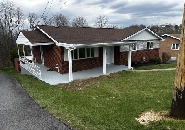 Homes for sale in North Strabane, PA | 112 Greenwood Dr==, North Strabane, PA 15317 | MLS# 1746057