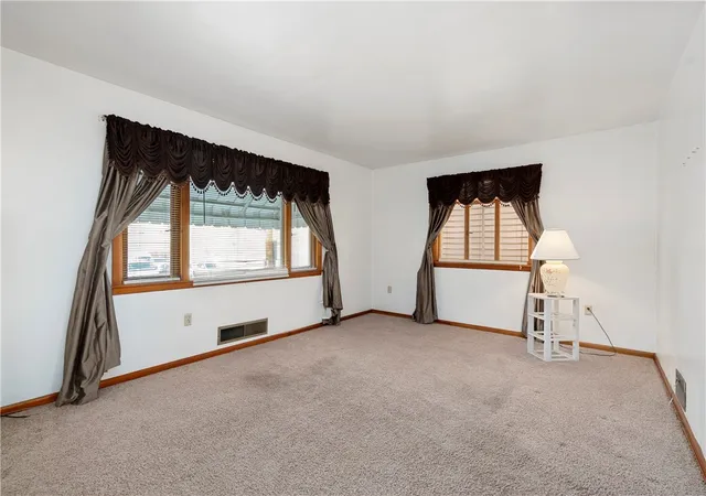 2nd image of 306 Allegheny St, Tarentum, PA 15084 | MLS# 1746112