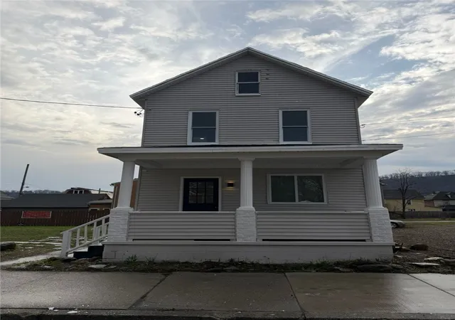 1st image of 814 Oak Street, Greater Johnstown School District, PA 15902 | MLS# 1746027