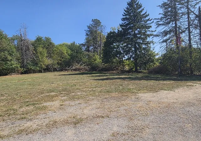 Homes for sale in Brighton Twp, PA | 1425 Barclay Hill Rd, Brighton Twp, PA 15009 | MLS# 1746249