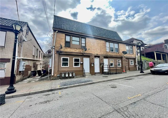 Homes for sale in Mt Oliver, PA | 509 Brownsville Rd, Mt Oliver, PA 15210 | MLS# 1746275