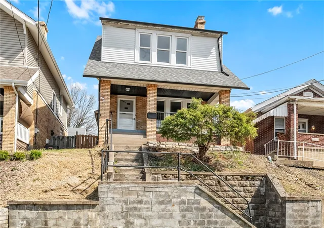 3rd image of 1407 Woodbourne Ave, Brookline, PA 15226 | MLS# 1746094