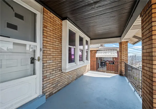 4th image of 1407 Woodbourne Ave, Brookline, PA 15226 | MLS# 1746094