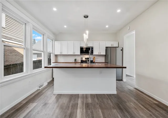 5th image of 1407 Woodbourne Ave, Brookline, PA 15226 | MLS# 1746094