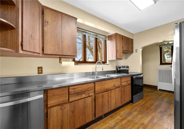 Homes for sale in Whitehall, PA | 5611 Baptist Rd, Whitehall, PA 15236 | MLS# 1746350