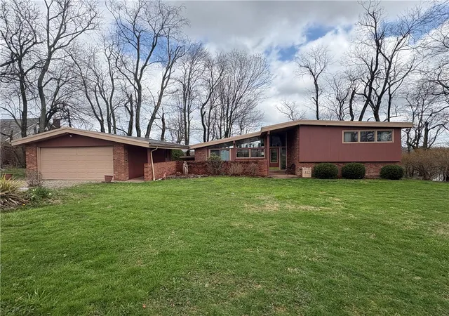 1st image of 327 Wayne St, Claysville, PA 15323 | MLS# 1746368