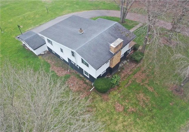 5th image of 171 Holly Lane, Somerset Twp, PA 15501 | MLS# 1746510