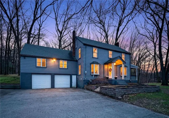 Homes for sale in Hermitage, PA | 1369 S Hermitage Rd, Hermitage, PA 16148 | MLS# 1746508