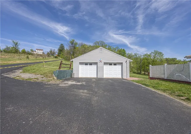 Homes for sale in Carmichaels/cumblnd, PA | 642 N Eighty Eight Road, Carmichaels/cumblnd, PA 15320 | MLS# 1746361