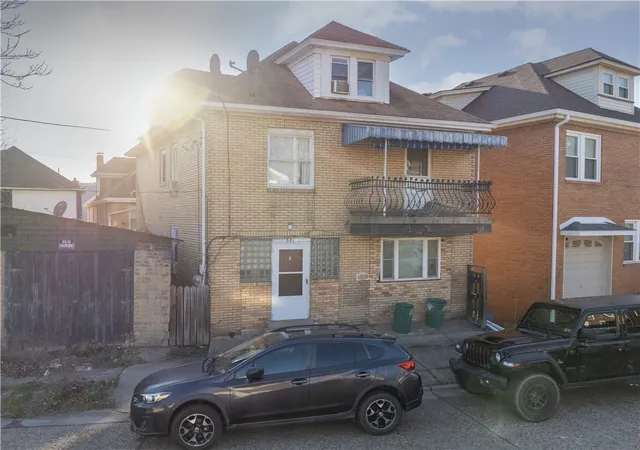 Photo 3 of Multi family home for sale at 881 Lenz Ave, Ambridge, PA 15003 | MLS# 1745950 | Listing updated on 2026-05-11