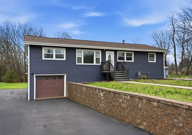 Homes for sale in North Sewickley Twp, PA | 733 Mercer Rd, North Sewickley Twp, PA 15010 | MLS# 1746574