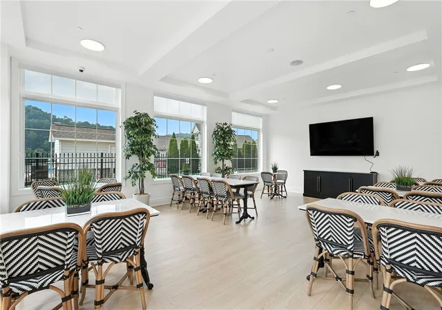 28th image of 1 1st Street #407, Oakmont, PA 15139 | MLS# 1746581