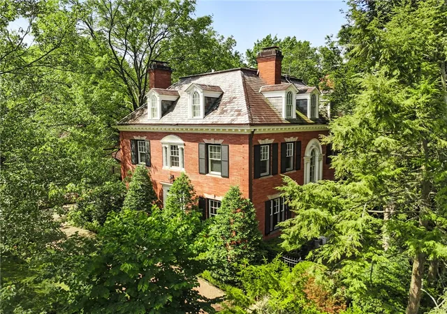 3rd image of 400 Devonshire St, Shadyside, PA 15213 | MLS# 1746584