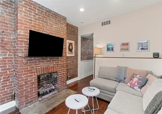 3rd image of 175-177 43 1/2 St, Lawrenceville, PA 15201 | MLS# 1745833