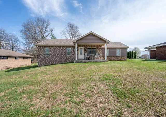 Homes for sale in Derry Twp, PA | 12 Highview St, Derry Twp, PA 15650 | MLS# 1746628