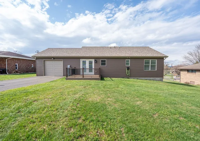 Homes for sale in Derry Twp, PA | 12 Highview St, Derry Twp, PA 15650 | MLS# 1746628