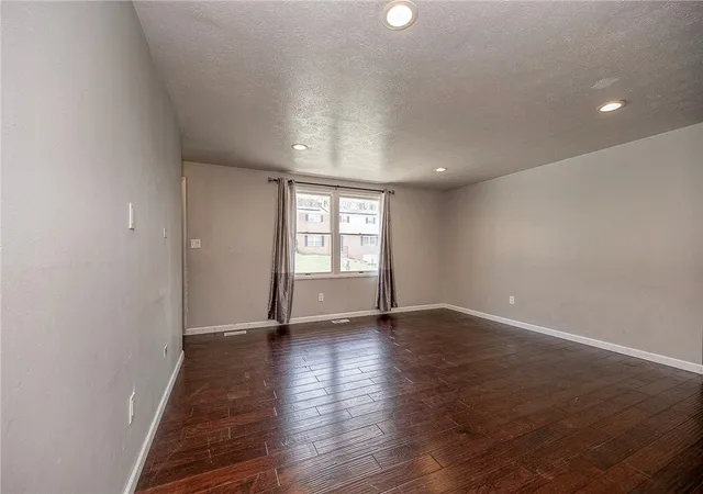 Photo 3 of Single family home for sale at 646 Harborview Dr, Pittsburgh, PA 15239 | MLS# 1746399 | Listing updated on 2026-06-05