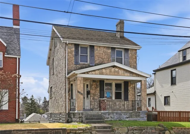 Photo 3 of Single family home for sale at 1655 Steuben St, Pittsburgh, PA 15205 | MLS# 1746736 | Listing updated on 2026-04-27