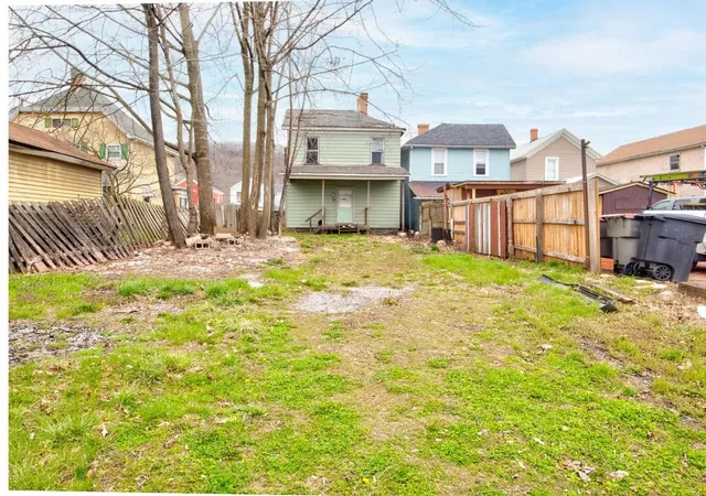 Homes for sale in Beaver Falls, PA | 1817 4th Ave, Beaver Falls, PA 15010 | MLS# 1746760