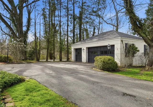 4th image of 1001 Fox Chapel Road, Fox Chapel, PA 15238 | MLS# 1745003