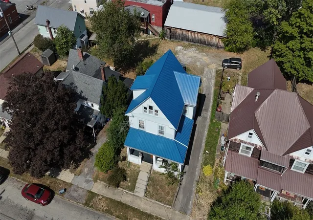 2nd image of 324 W North, City Of But Nw, PA 16001 | MLS# 1746349